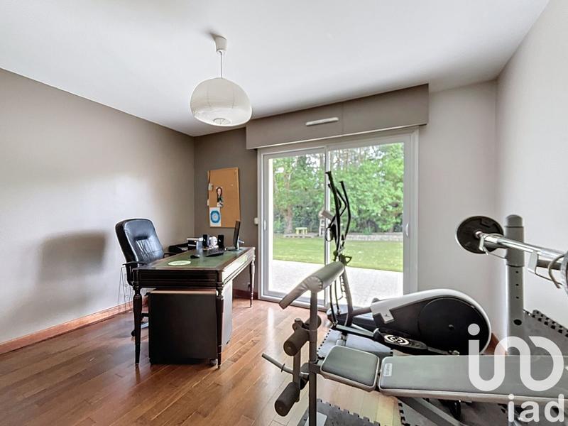 Maison - 250 m² - 8 pièces