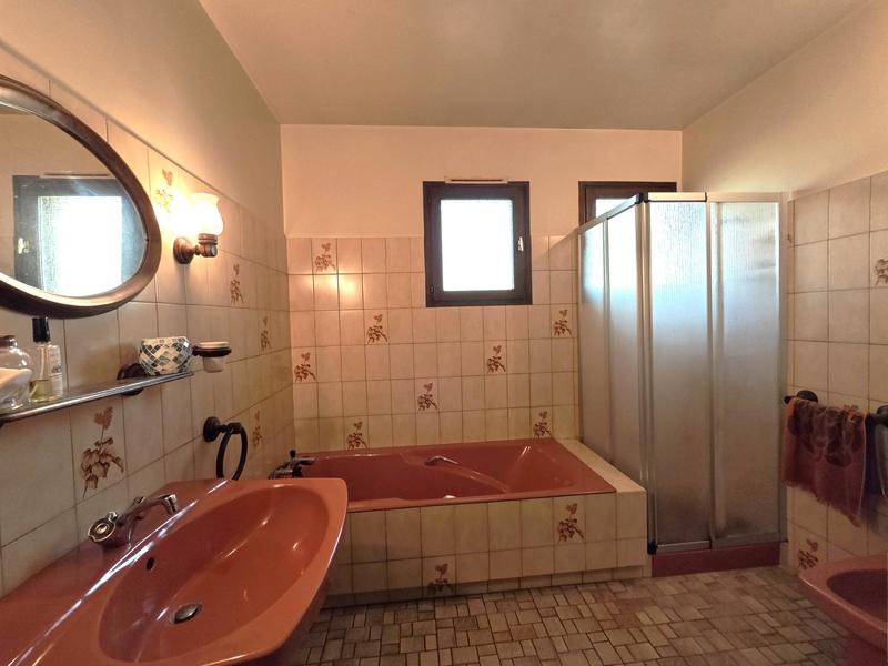 Pavillon - 110 m² - 5 pièces