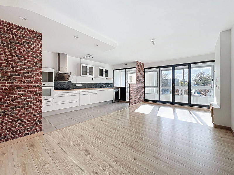 Appartement - 82 m² - 4 pièces