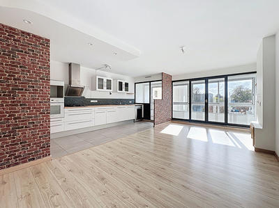 Appartement - 82 m² - 4 pièces
