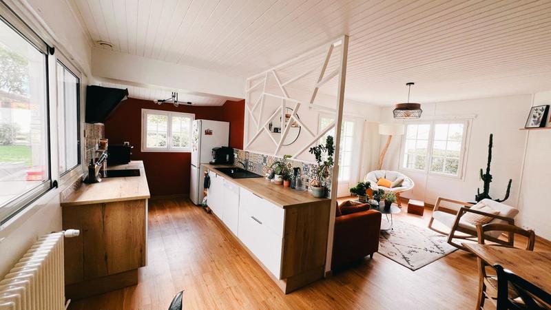 Maison - 99 m² - 4 pièces