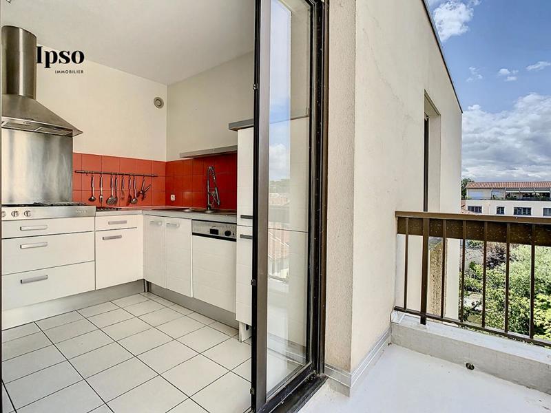 Appartement - 77 m² - 3 pièces