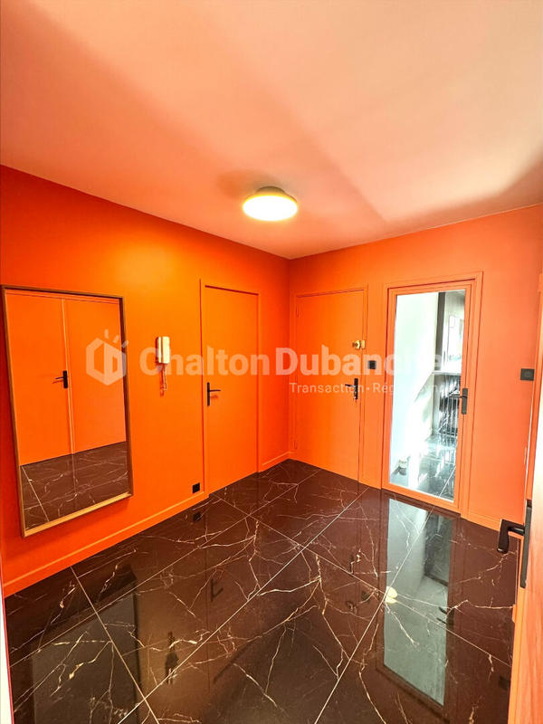 Appartement - 80 m² - 3 pièces