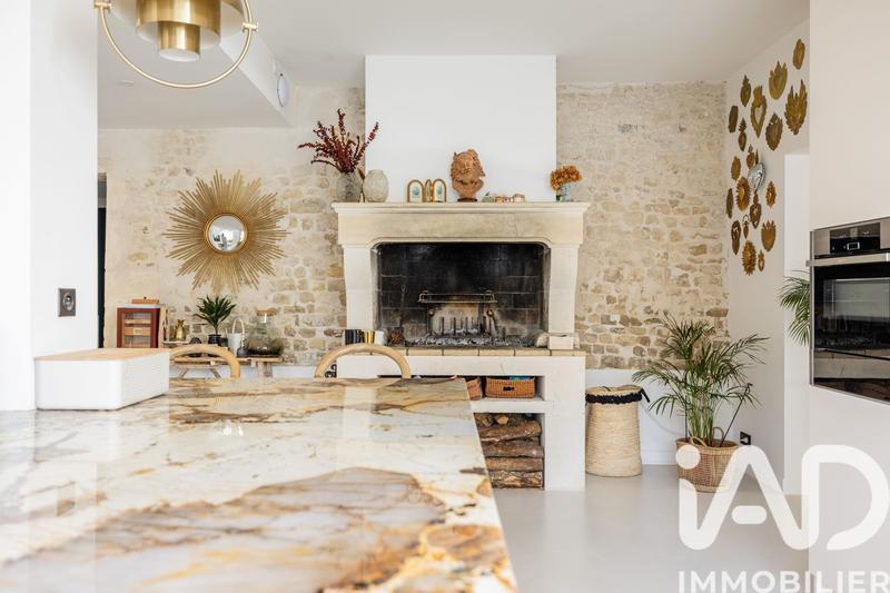 Maison - 300 m² - 10 pièces