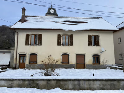 Maison - 132 m² - 8 pièces