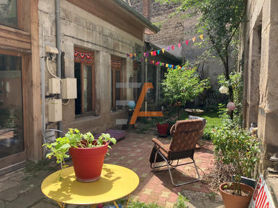 Loft - 96 m² - 3 pièces