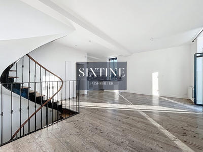 Appartement - 135 m² - 5 pièces