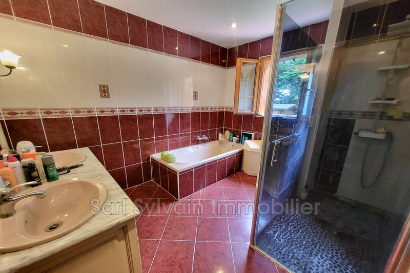 Pavillon - 164 m² - 6 pièces