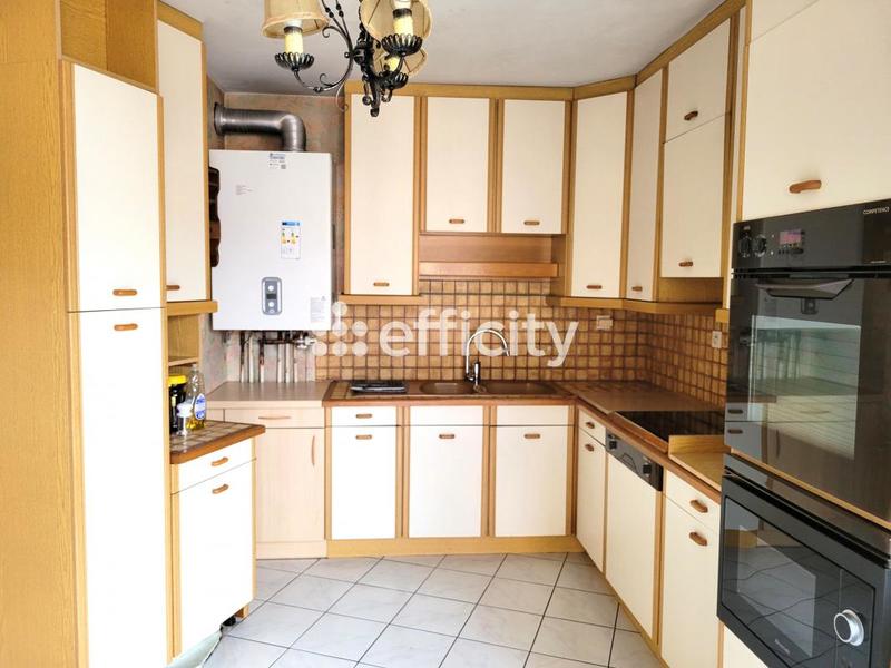 Appartement - 102 m² - 5 pièces