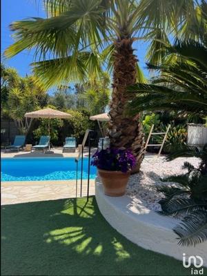 Local commercial - 2 364 m²