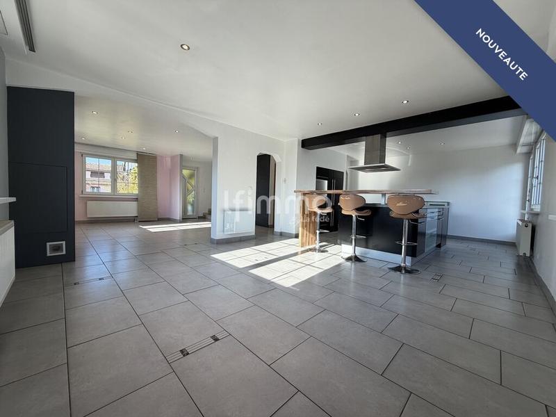 Maison - 192 m² - 7 pièces