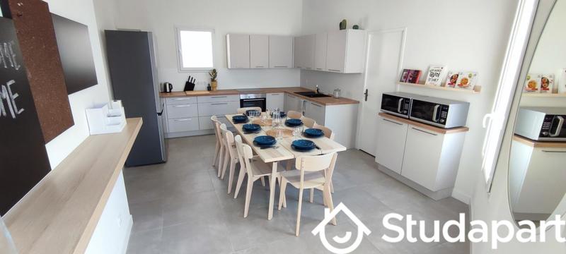 Chambre - 9 m² - 1 pièce