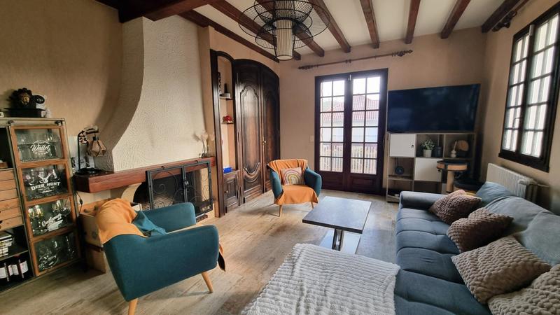 Maison - 186 m² - 6 pièces