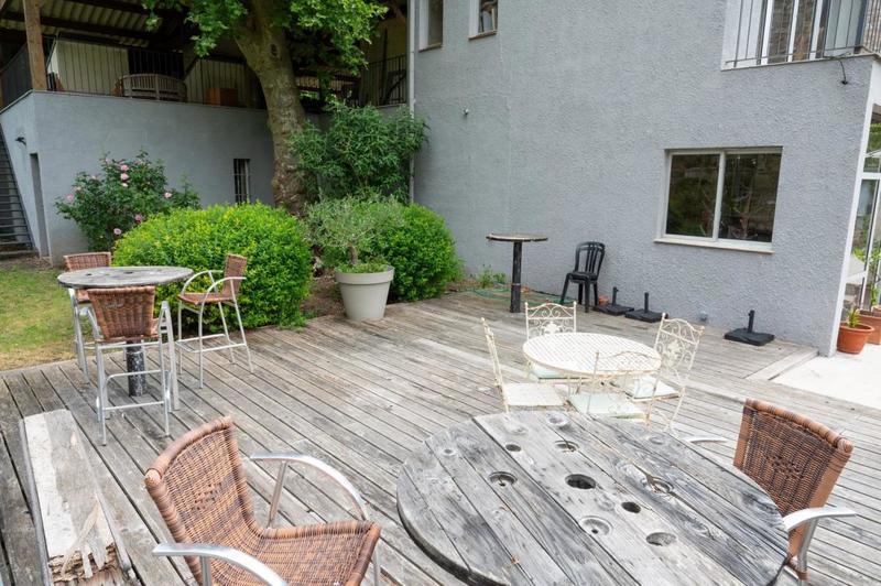 Propriété - 750 m² - 16 pièces