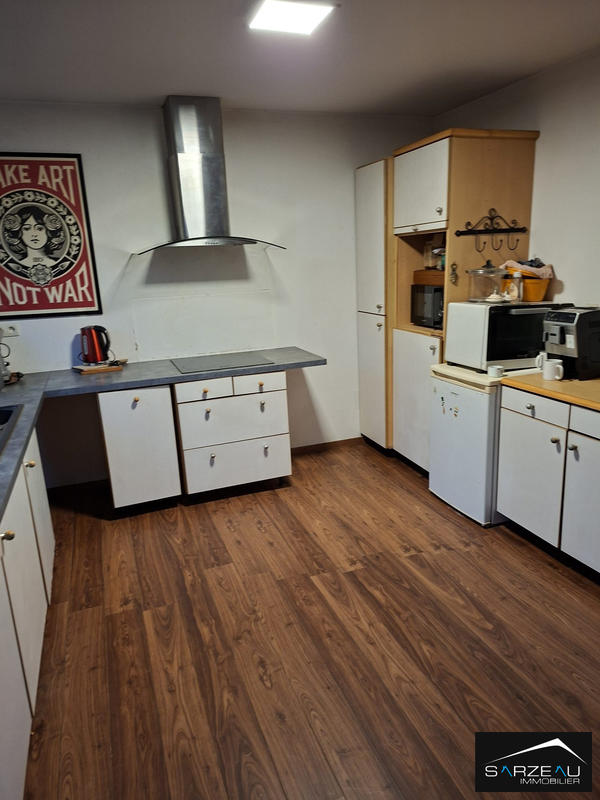 Local d'activités - 175 m²