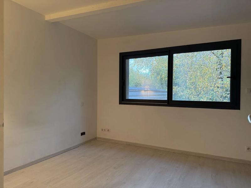 Bureau - 98 m² - 4 pièces