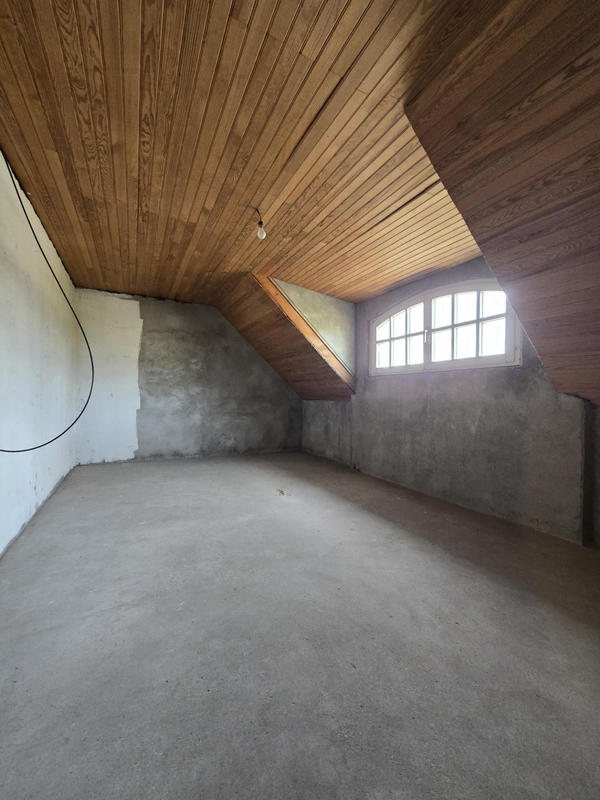 Maison - 121 m² - 4 pièces