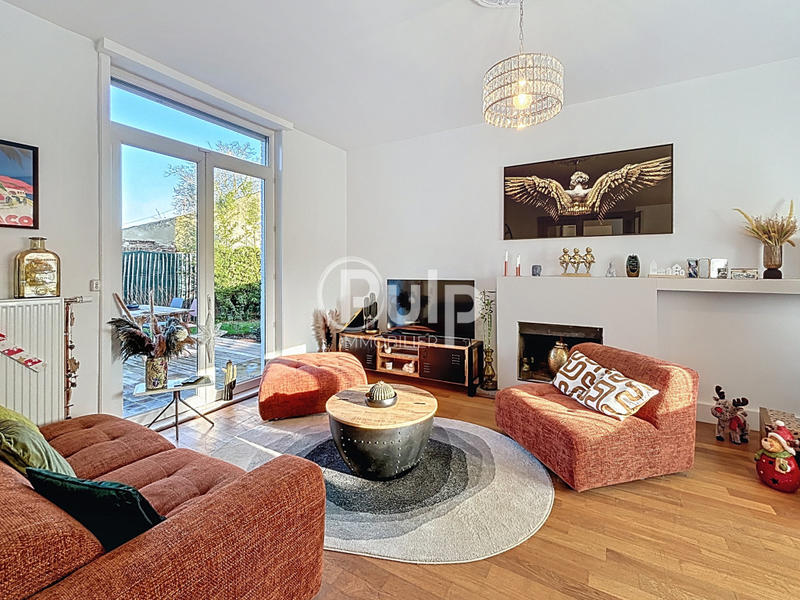 Maison bourgeoise - 142 m² - 6 pièces