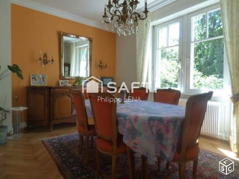 Maison de maîtres - 200 m² - 7 pièces