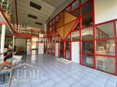 Entrepôt - 1 753 m² - 3 pièces