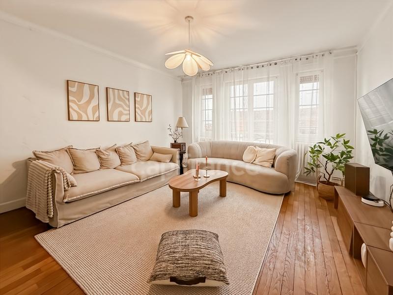 Immeuble - 331 m² - 14 pièces