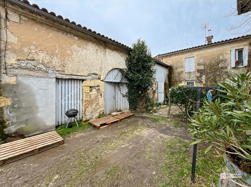 Immeuble - 245 m² - 10 pièces