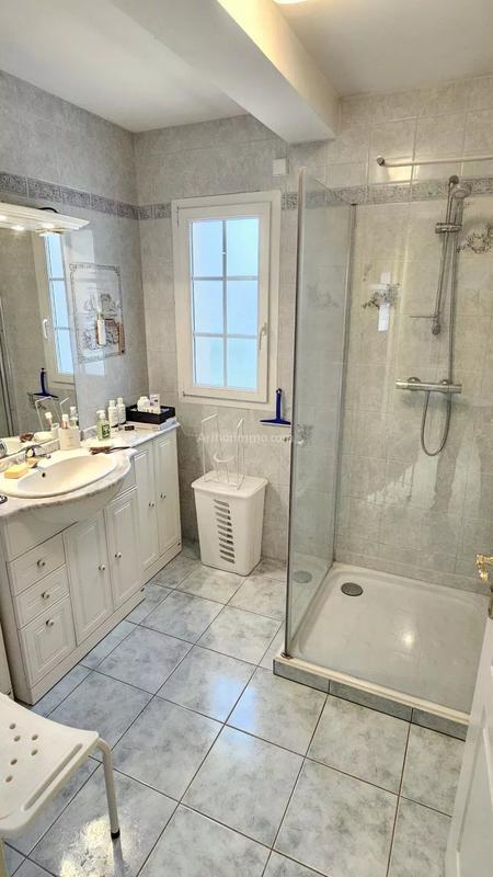 Maison - 102 m² - 5 pièces