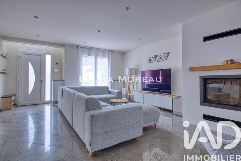 Maison - 163 m² - 8 pièces