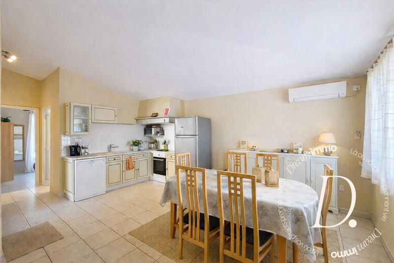 Mas - 405 m² - 17 pièces