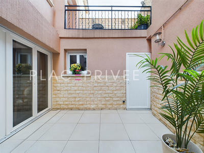 Maison - 185 m² - 7 pièces