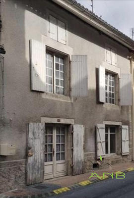 Maison - 140 m² - 7 pièces