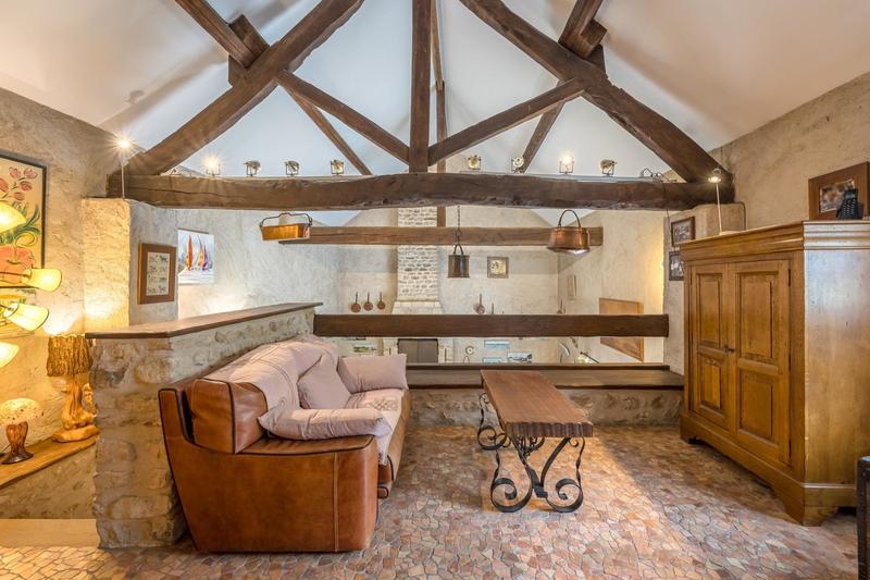 Maison - 180 m² - 8 pièces