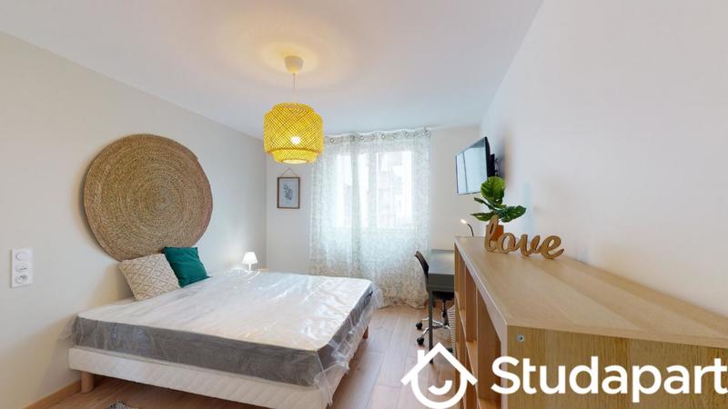 Chambre - 12 m² - 1 pièce