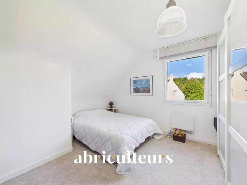 Maison - 258 m² - 7 pièces