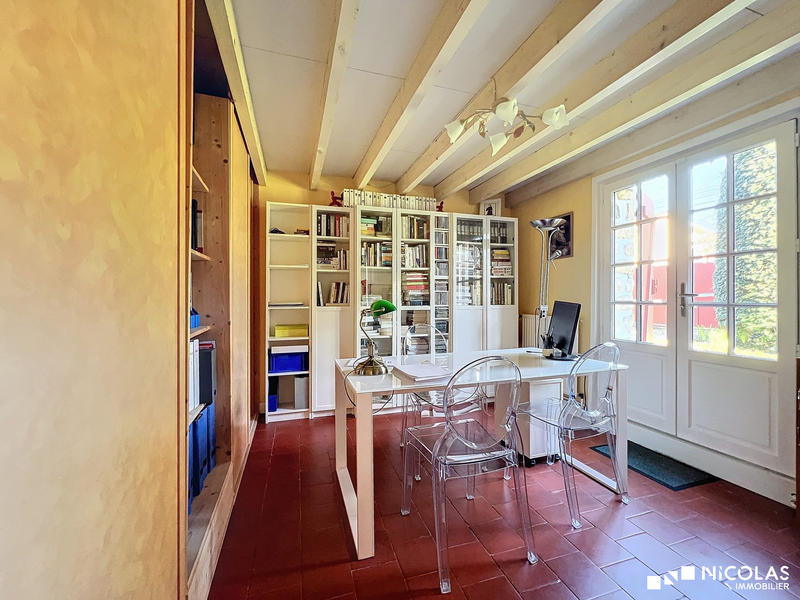 Maison - 228 m² - 8 pièces