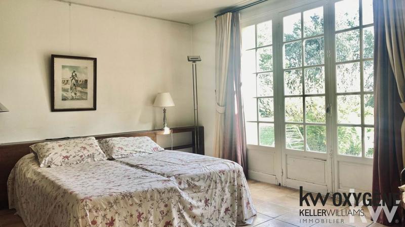 Villa - 260 m² - 7 pièces