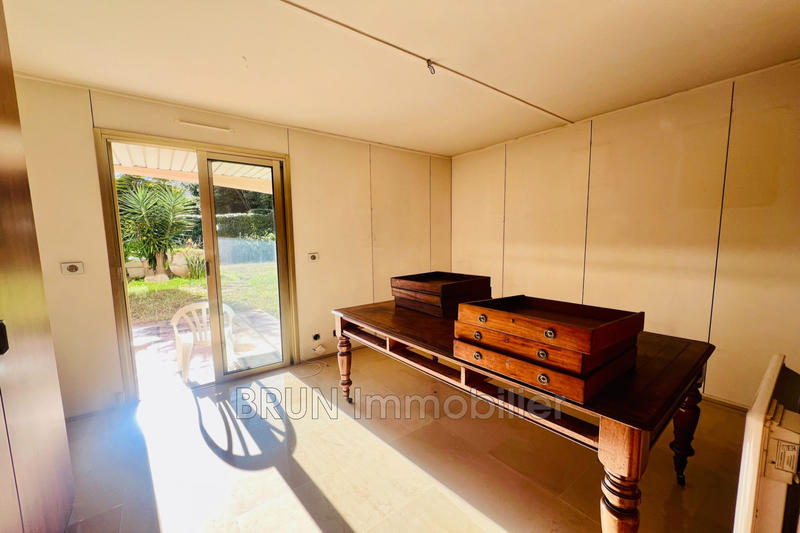 Appartement - 180 m² - 6 pièces