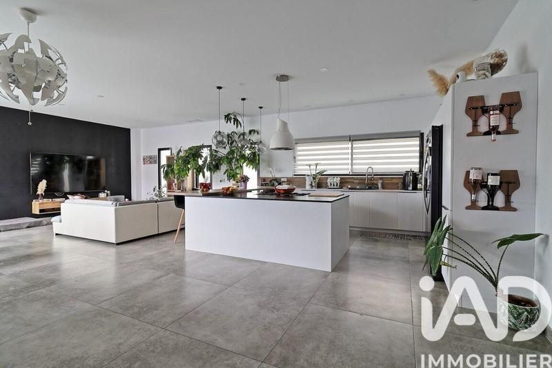 Maison - 130 m² - 4 pièces