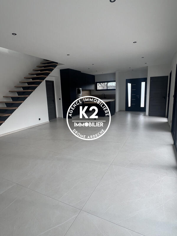 Villa - 130 m² - 5 pièces