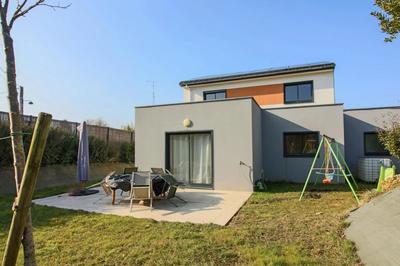 Maison - 147 m² - 6 pièces