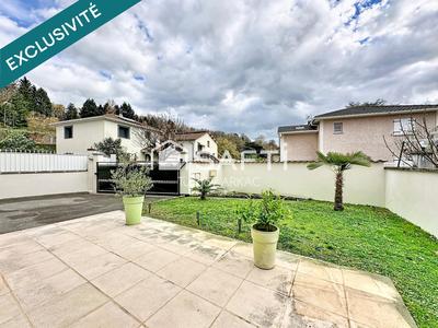 Maison - 91 m² - 4 pièces