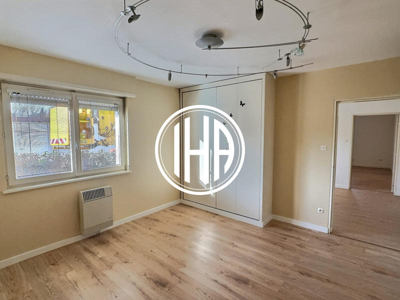 Local d'activités - 61 m²