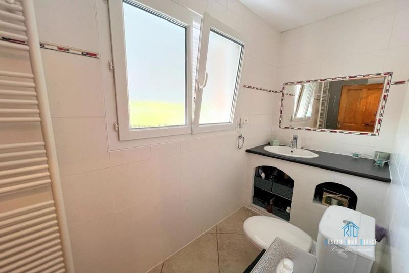 Maison traditionnelle - 170 m² - 6 pièces