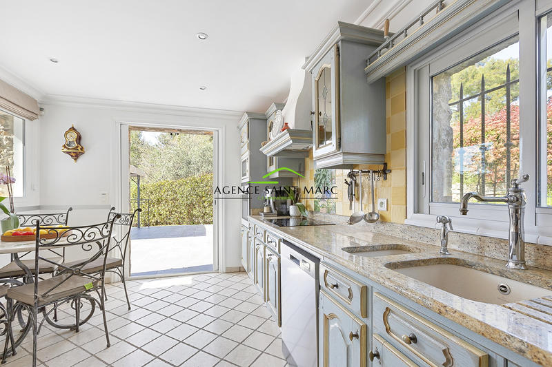 Villa - 185 m² - 7 pièces