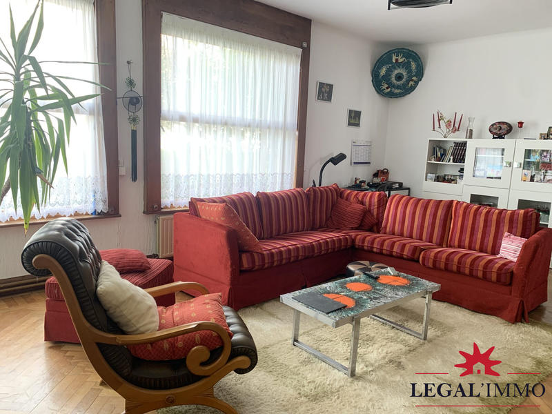 Maison - 260 m² - 6 pièces