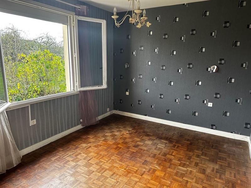 Maison traditionnelle - 120 m² - 10 pièces