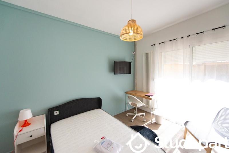 Chambre - 14 m² - 1 pièce