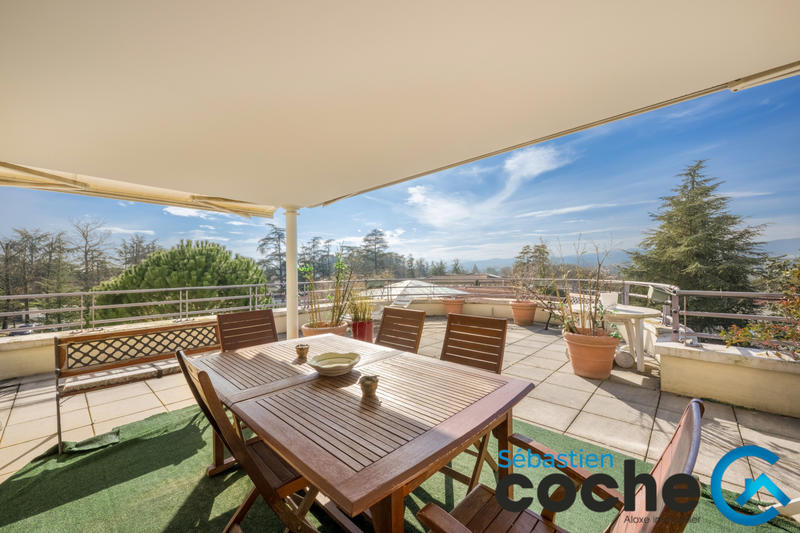 Appartement - 143 m² - 6 pièces