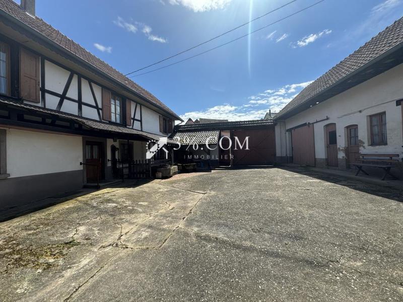 Corps de ferme - 180 m² - 8 pièces