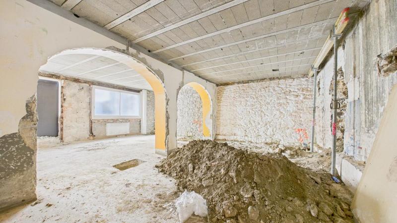 Maison - 320 m² - 10 pièces